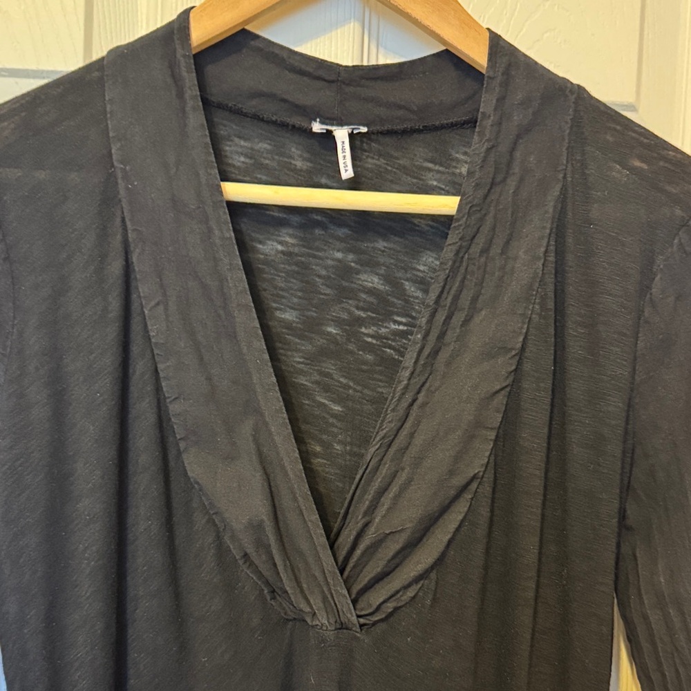 Splendid Black Long Sleeve V-Neck Top